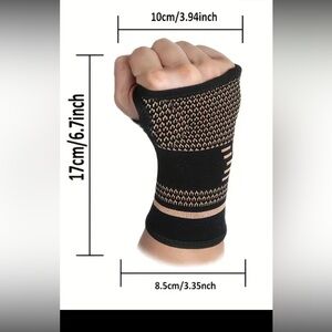 Wrist compression set. Medium